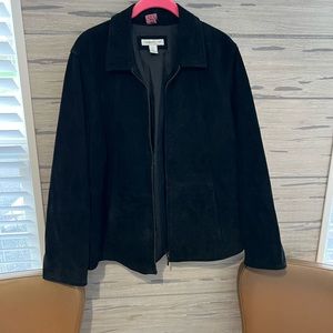 100% Leather Women’s Suede jacket size Petite large